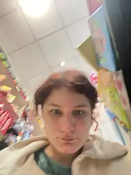 Snapshot of Charlotte_wow chatting on January 19, 8:29 am Charlotte wow online show from January 19, 8:29 am