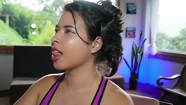 Kozzy  online show from November 22, 8:52 pm