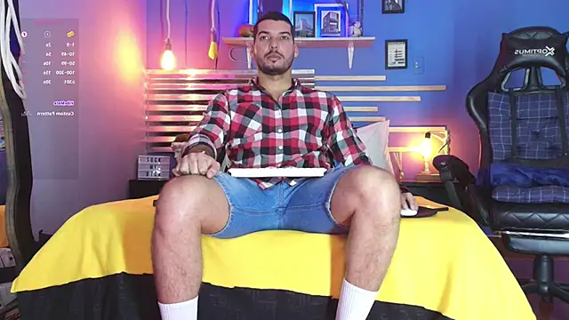 HenryBenso online show from December 9, 11:47 am