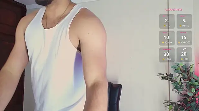 HenryBenso online show from September 13, 4:18 pm