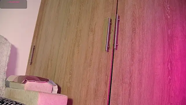 aidaadams online show from November 24, 11:32 am