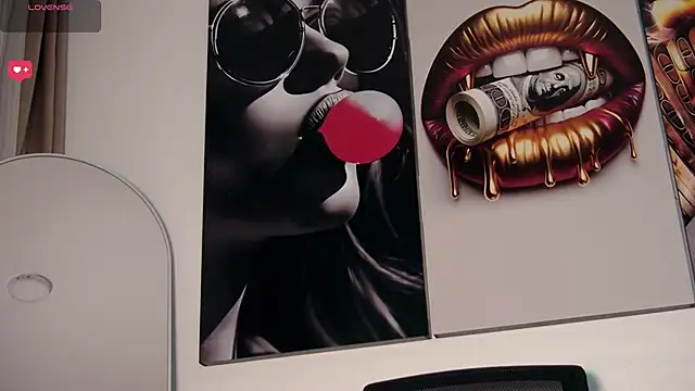 aidaadams online show from January 7, 11:45 am