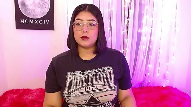 AlexaKimm online show from March 15, 10:00 pm