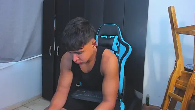 Bray Kevin online show from November 26, 4:19 pm