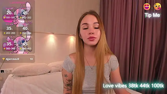 Snapshot of Tracy-Taylor chatting on January 30, 4:58 am Tracy-Taylor online show from January 30, 4:58 am