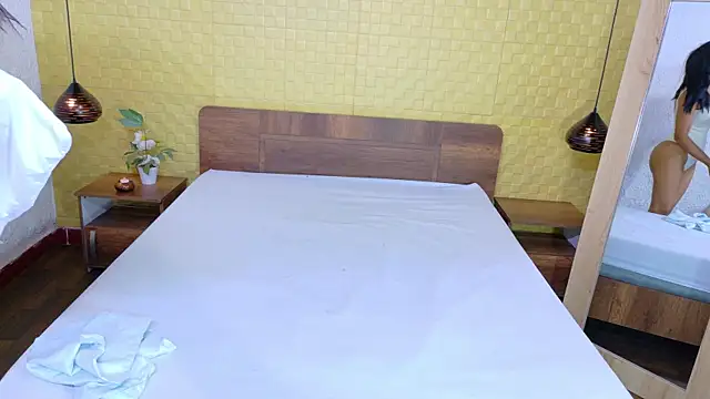 Mrs booty online show from September 25, 2:10 pm