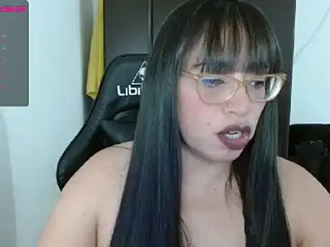 natashasmithe online show from December 31, 4:16 am