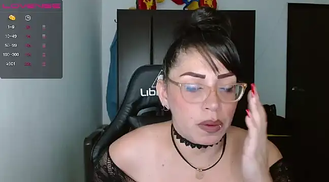 natashasmithe online show from January 23, 11:47 pm