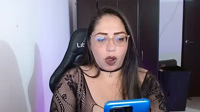 natashasmithe online show from September 24, 12:47 am