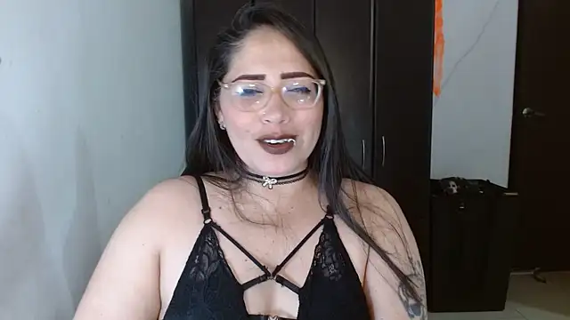 natashasmithe online show from October 19, 7:36 pm