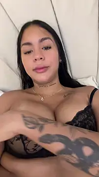 IsabelaVanegas  online show from November 26, 5:36 pm