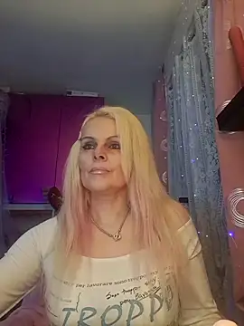 Snapshot of Angeldevilus chatting on March 16, 11:04 pm Angeldevilus online show from March 16, 11:04 pm