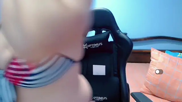 Lily Benet1 online show from November 8, 10:19 pm