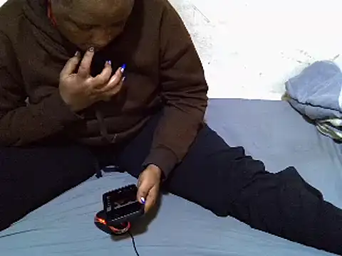 Snapshot of Crystal__Gee chatting on March 1, 10:21 pm Crystal  Gee online show from March 1, 10:21 pm