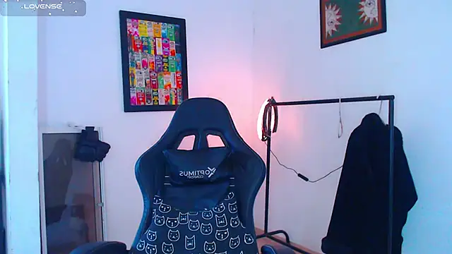 yosoy enzo2020 online show from March 4, 12:44 pm