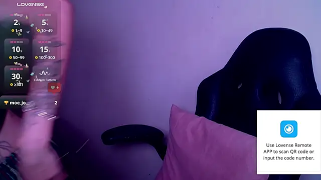 Erika Stevens online show from November 18, 4:00 pm