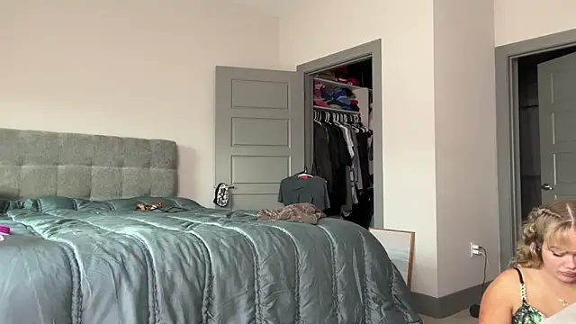 Snapshot of ElenaErickson chatting on March 17, 11:11 pm ElenaErickson online show from March 17, 11:11 pm