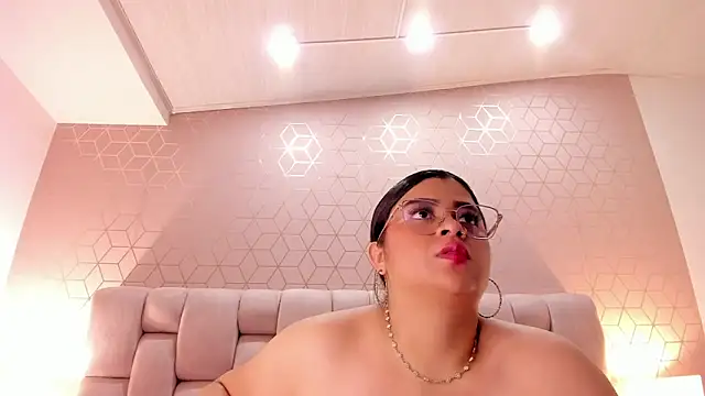 Emilyboobss online show from January 27, 12:58 pm