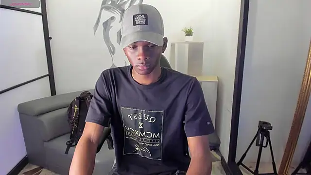 JacksonMuller  online show from November 12, 1:00 pm