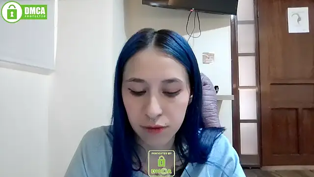 Snapshot of dakota_senju chatting on January 4, 9:09 pm dakota senju online show from January 4, 9:09 pm