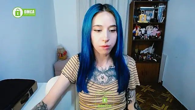 Snapshot of dakota_senju chatting on January 25, 12:27 am dakota senju online show from January 25, 12:27 am