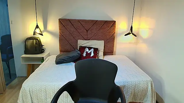 Snapshot of MariamCute_ chatting on February 25, 7:34 pm MariamCute online show from February 25, 7:34 pm