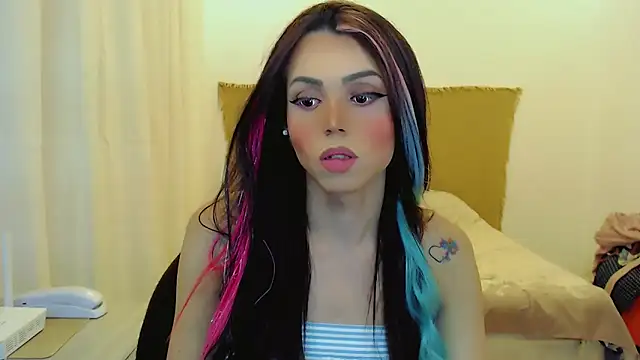 Snapshot of Sophie_Fantasys chatting on December 21, 5:14 am Sophie Fantasys online show from December 21, 5:14 am