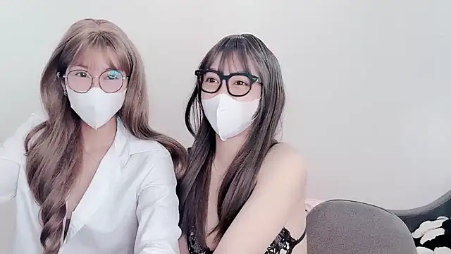 Mono-Stewardesss online show from December 4, 5:16 am