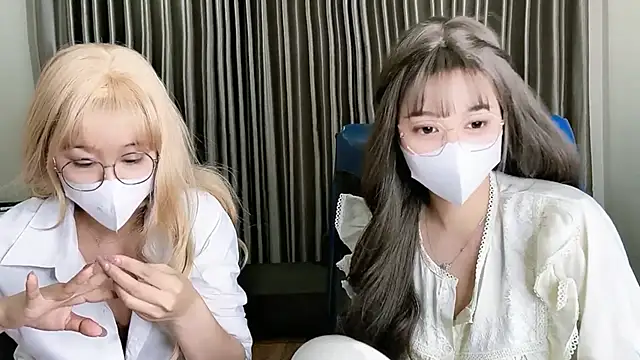 Mono-Stewardesss online show from March 11, 12:39 pm