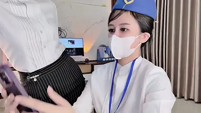 Mono-Stewardesss online show from November 1, 1:02 pm