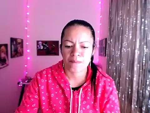 Cristal w online show from February 3, 4:20 pm