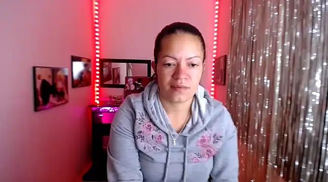 Cristal w online show from March 11, 12:17 pm