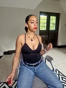 QueenTricks1 online show from April 16, 8:59 am