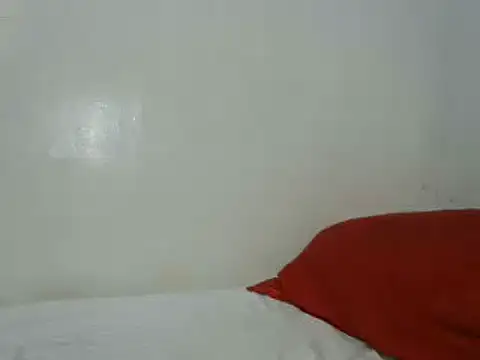 Snapshot of slender-qwene chatting on March 20, 11:16 am slender-qwene online show from March 20, 11:16 am