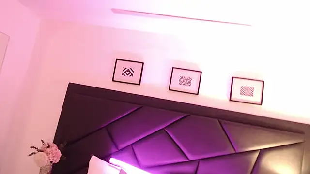 KattyPortman online show from December 20, 4:42 am