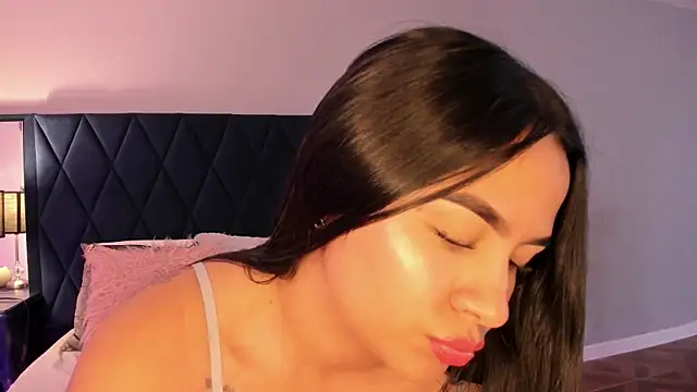 KattyPortman online show from January 24, 5:21 am