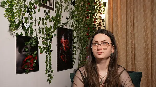 NaughtYHomemadE online show from October 26, 8:26 pm