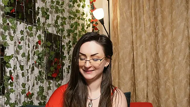 Snapshot of NaughtYHomemadE chatting on February 9, 6:50 am NaughtYHomemadE online show from February 9, 6:50 am