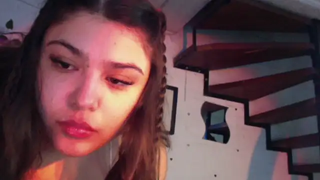 dreamgirl sweet online show from July 19, 6:17 am