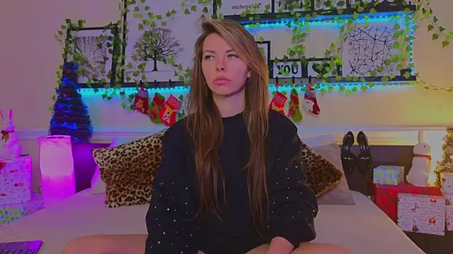 Snapshot of Real_Tini chatting on January 7, 1:03 pm Real Tini online show from January 7, 1:03 pm