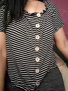 Snapshot of yourkajal chatting on February 14, 10:49 am yourkajal online show from February 14, 10:49 am