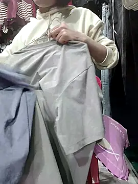  Vitamin Sex  online show from February 17, 7:15 am