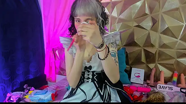 neeko princes online show from January 17, 12:10 pm