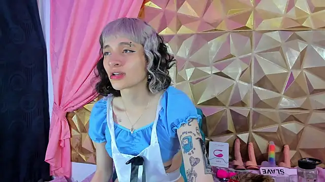 neeko princes online show from February 9, 12:08 pm