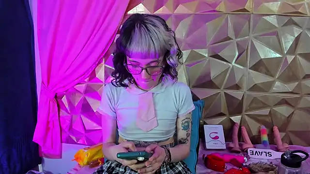 neeko princes online show from February 10, 3:32 pm