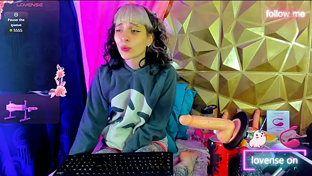 neeko princes online show from September 19, 12:17 pm