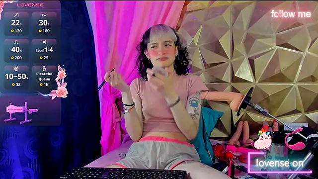 neeko princes online show from September 26, 12:20 pm