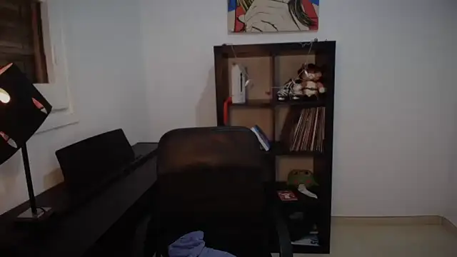 Windy butterfly online show from October 19, 8:09 pm