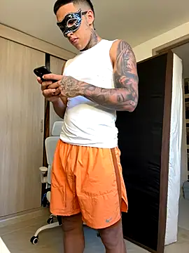 sendfer online show from October 25, 10:04 pm