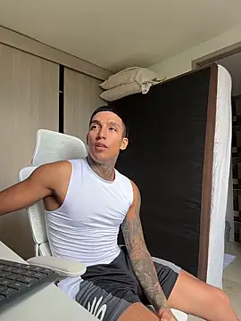 sendfer online show from December 18, 8:37 pm